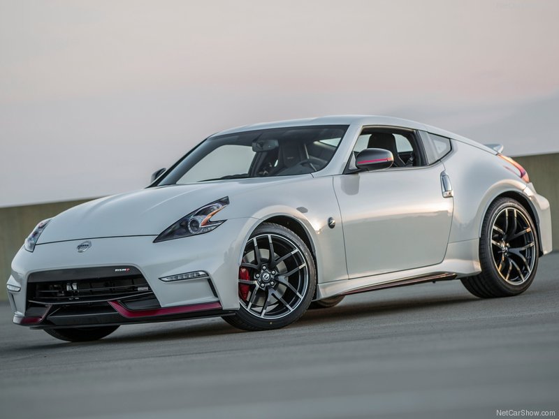 بررسی نیسان 370Z مدل 2015